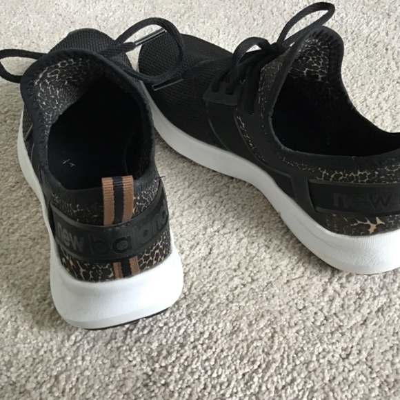 New Balance Running Shoes - Picture 4 of 7